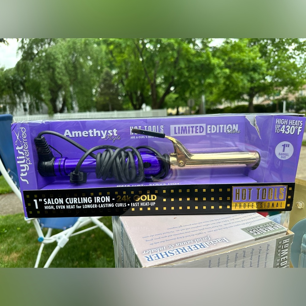 Hot Tools Pro 24K Gold, Curling Iron/Wand. 1” Barrel Size.